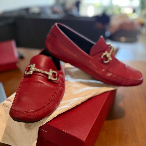 Ferragamo - Men Driver with Gancini ornament Red Size 11.5 - Picture 5 of 8